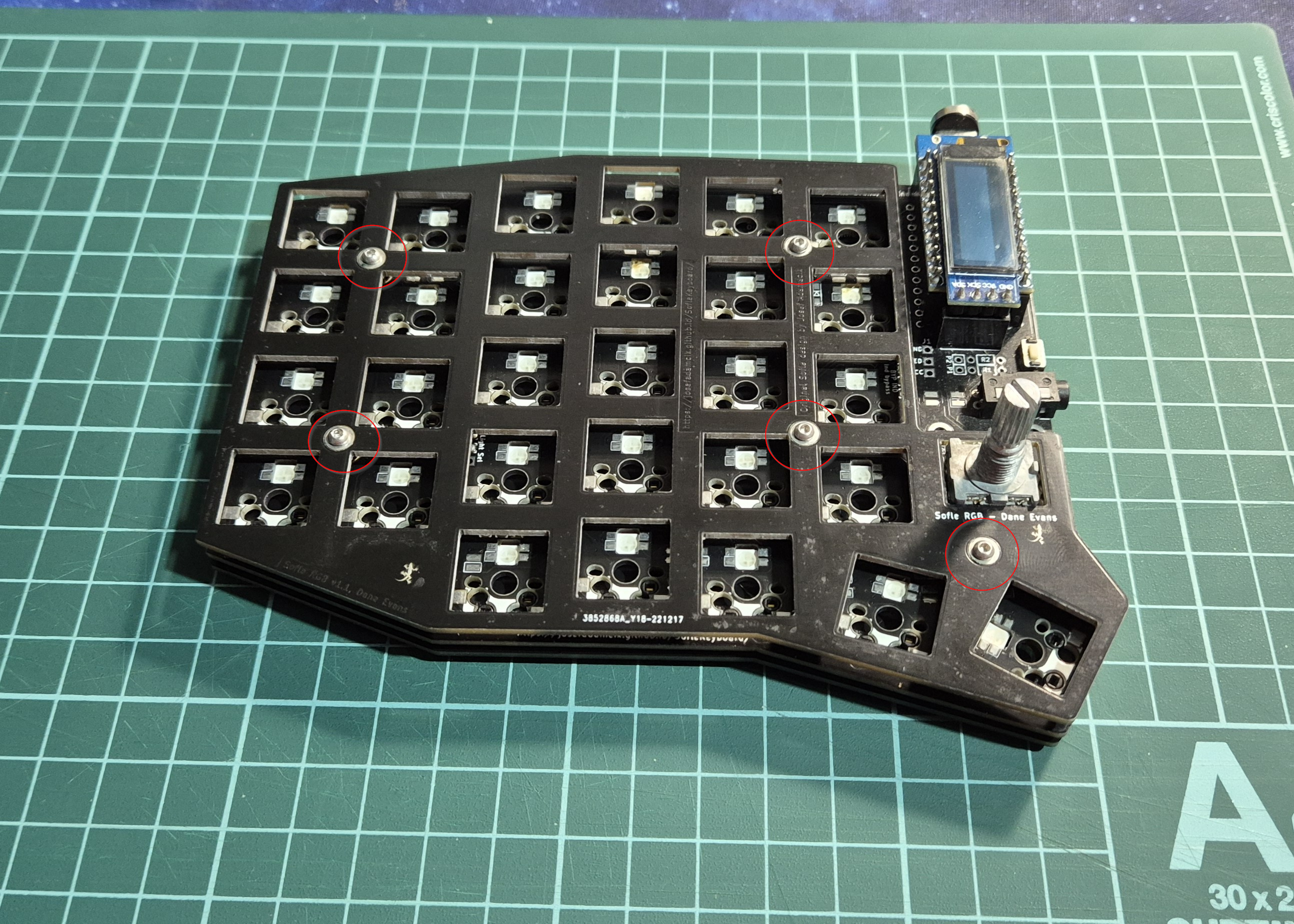 Plate superior atornillada